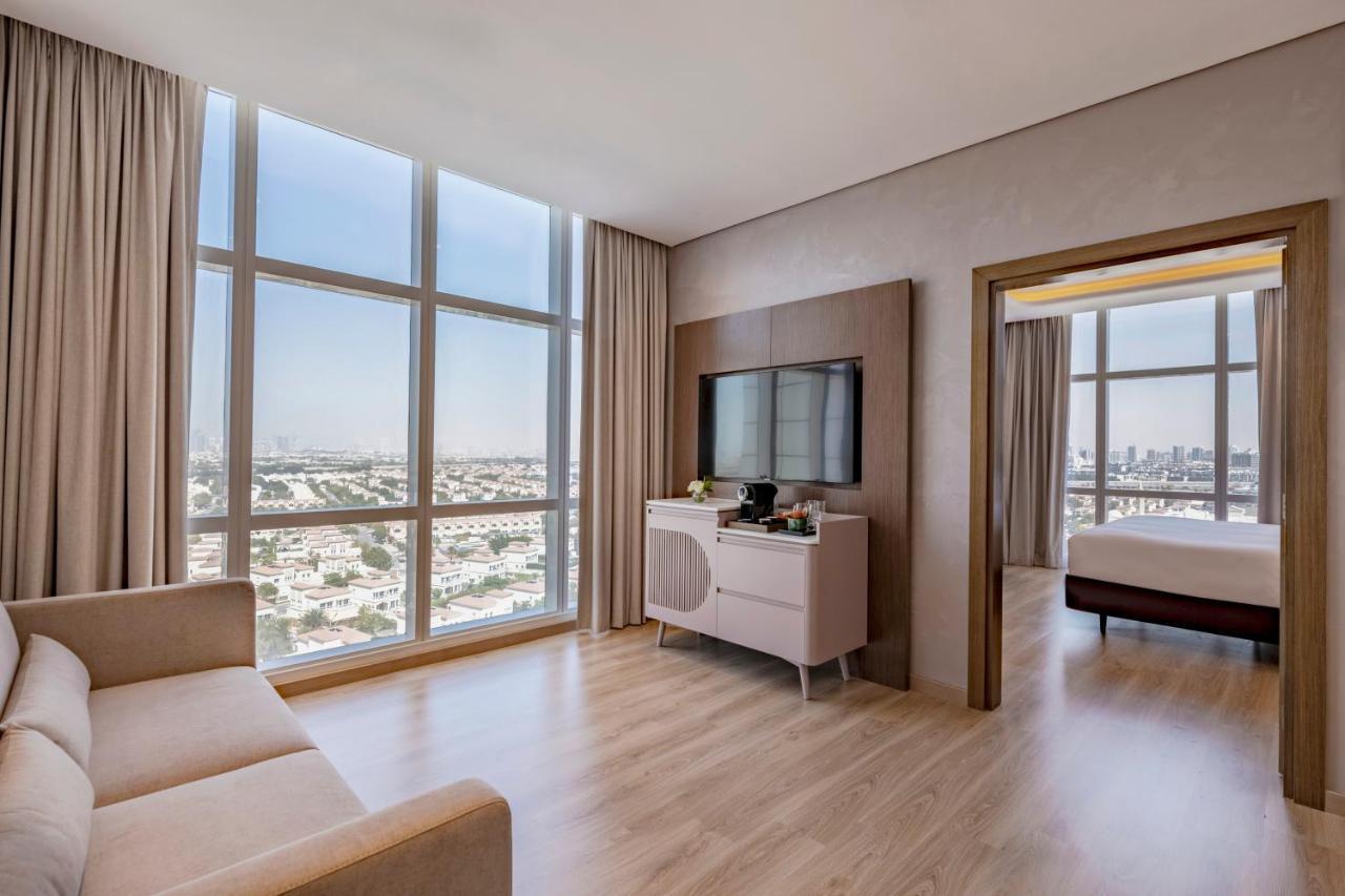 Movenpick Jumeirah Village Triangle Dubai Luaran gambar Suite